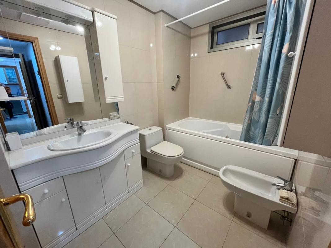 Sale of apartment in Barrio Bulevar - Puerta Mítica, La Villajoyosa / Vila Joiosa
photo 4