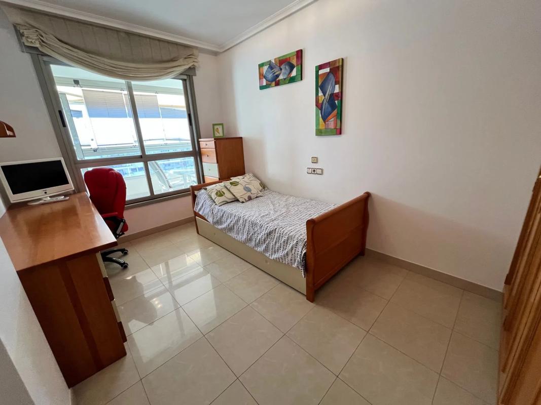Sale of apartment in Barrio Bulevar - Puerta Mítica, La Villajoyosa / Vila Joiosa
photo 5