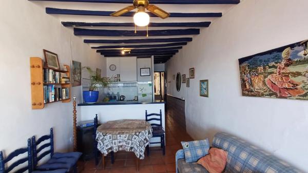 Chalet pareado en calle Pou photo 1