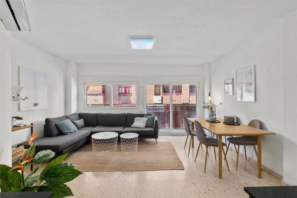 Apartment for sale in Calle Colón, La Villajoyosa / Vila Joiosa photo 1