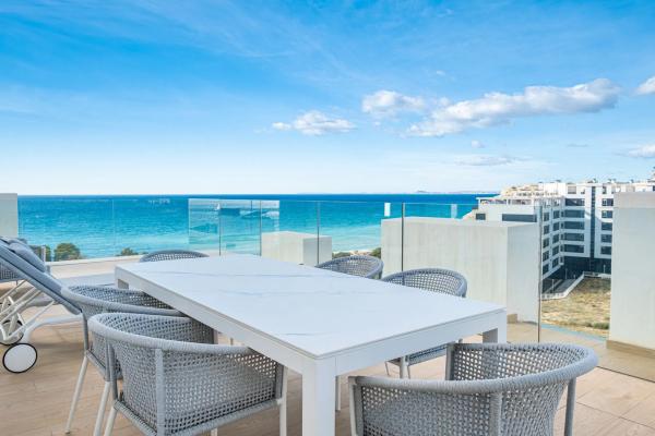 Duplex for sale on Avenida d'Altea, 1, La Villajoyosa / Vila Joiosa photo 1