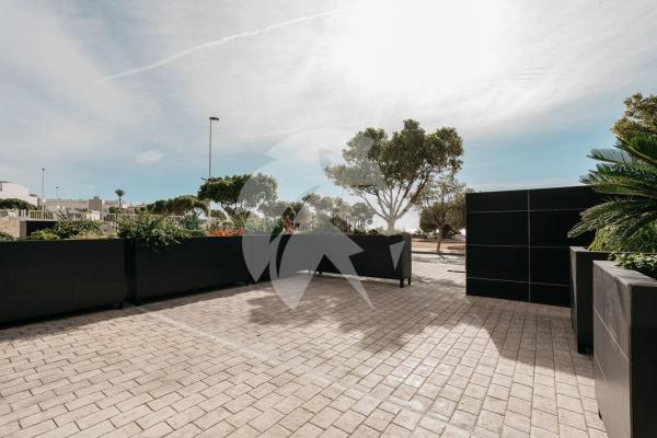 Apartment for sale in  Calle campello, La Villajoyosa / Vila Joiosa photo 1