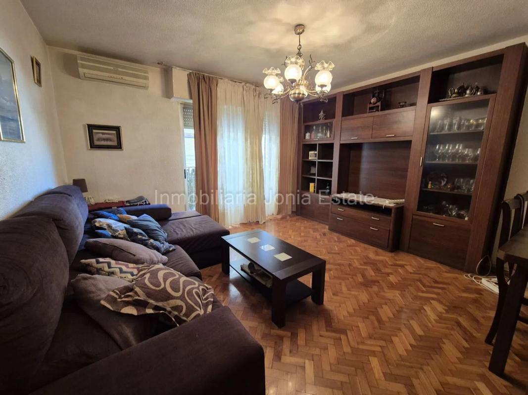 Venta de piso en Calle Relleu, La Villajoyosa / Vila Joiosa
 photo 2