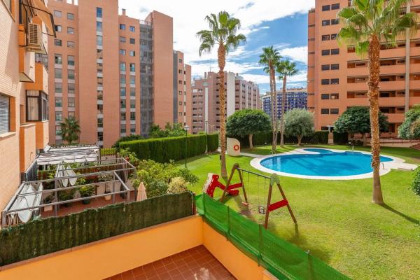 Apartment for sale in  Avenida Mestral, La Villajoyosa / Vila Joiosa photo 1