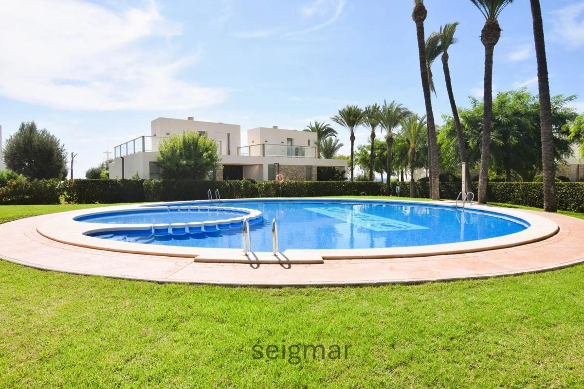 Penthouse sale in Partida Paraíso, 55, La Villajoyosa / Vila Joiosa photo 1
