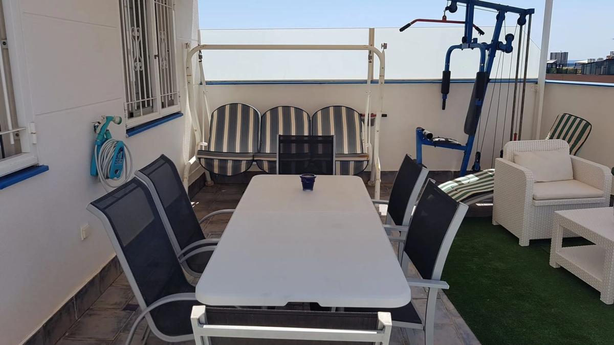 Venta de duplex en Calle Xaloc, La Villajoyosa / Vila Joiosa photo 1