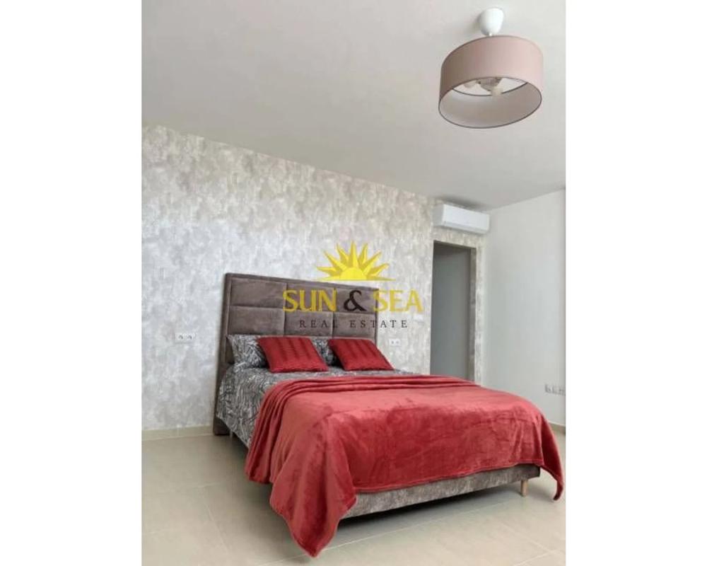 Venta de chalet independiente en Poble Nou - Montiboli, La Villajoyosa / Vila Joiosa
 photo 2