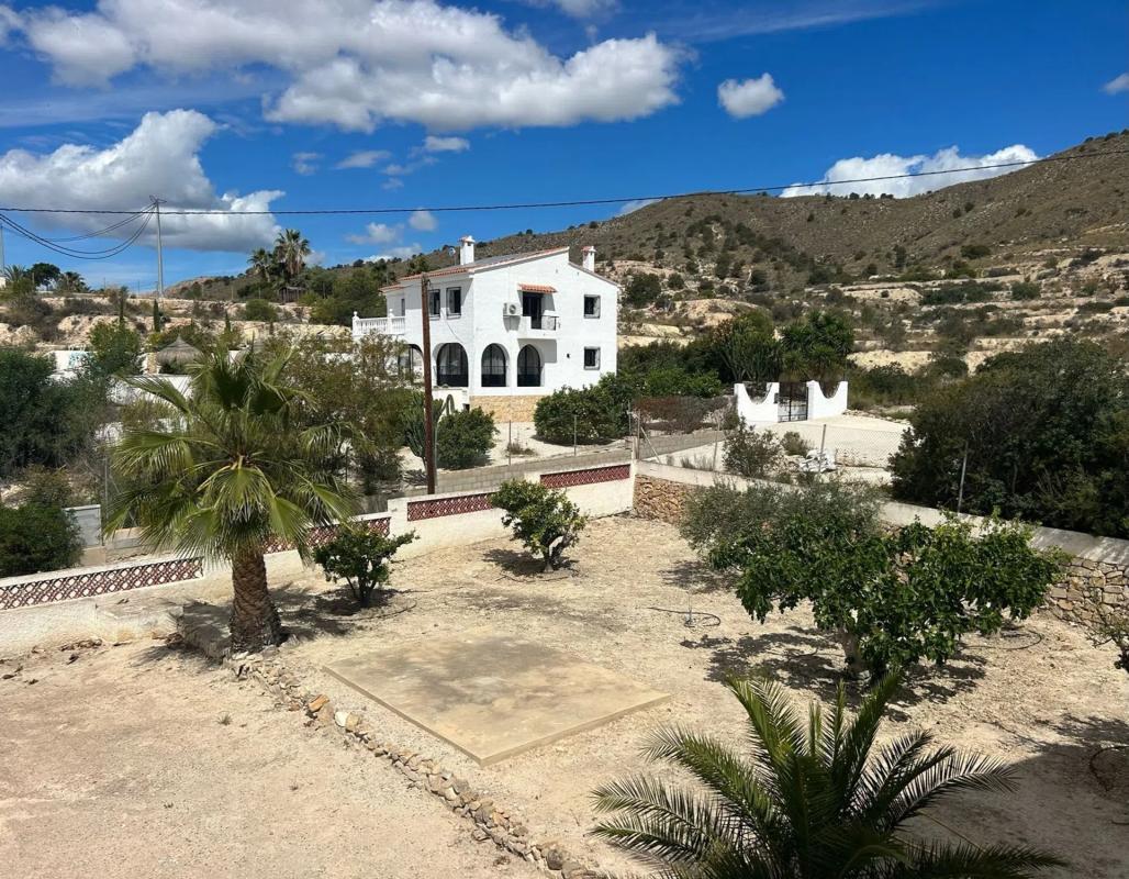 Venta de chalet independiente en Partida Damunt l'Horta, La Villajoyosa / Vila Joiosa
 photo 2