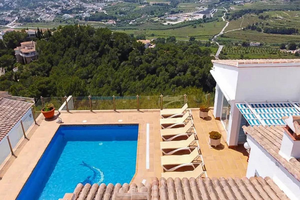Sprzedaż niezależnego domku jednorodzinnego w Paichi, Moraira photo 3