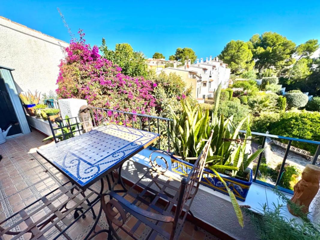 Venta de chalet adosado en  Calle Cullera , Moraira photo 2