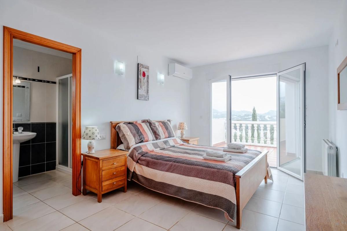 Sale of independent chalet in Calle Móstoles, Moraira
 photo 5