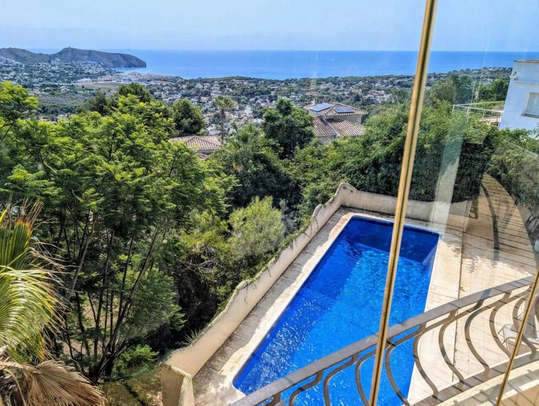 Sale of independent chalet in Benimeit-Tabaira, Moraira
 photo 4