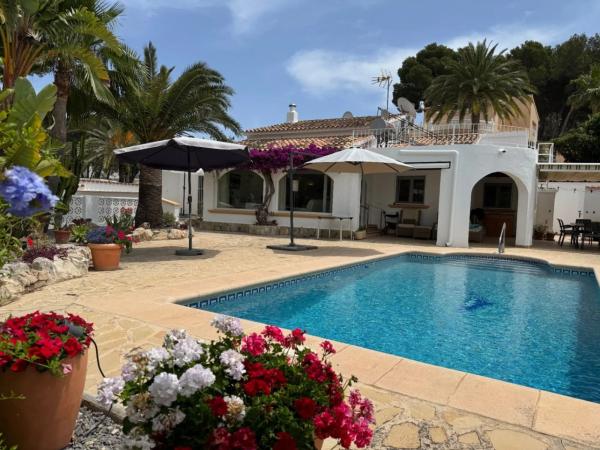Chalet independiente en venta en Calle Casablanca, Moraira
 photo 1