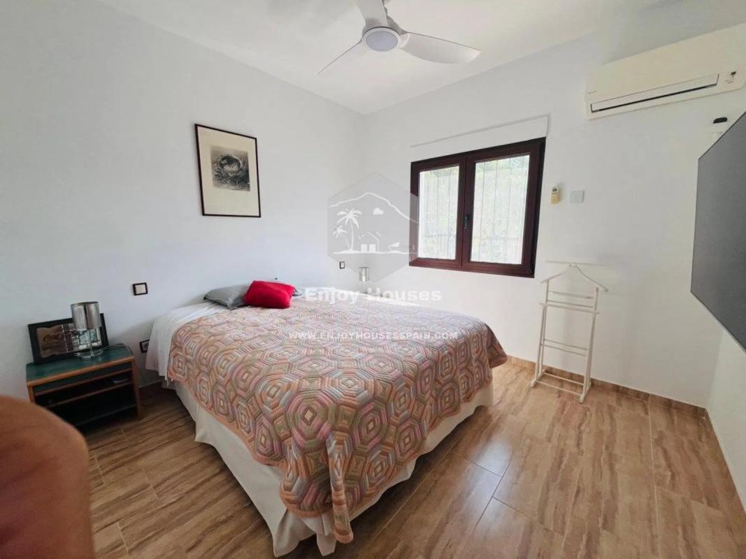 Sale of independent chalet in Benimeit-Tabaira, Moraira
photo 5