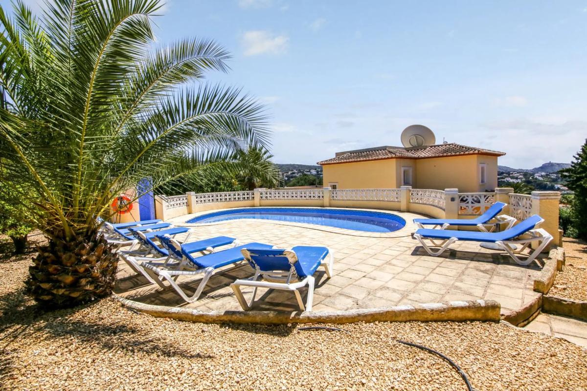 Sale of independent chalet in Benimeit-Tabaira, Moraira
 photo 4