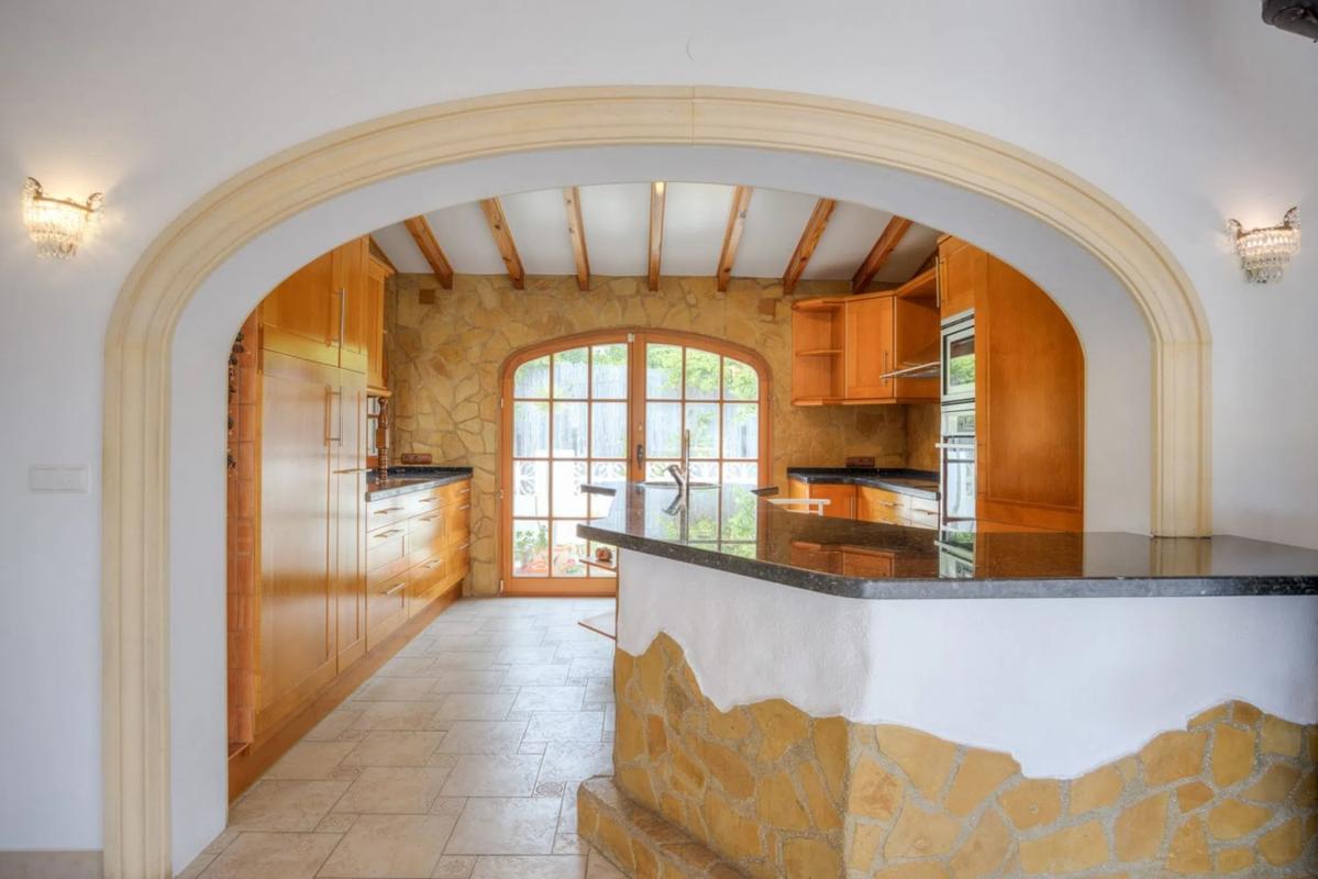 Sale of independent chalet in Benimeit-Tabaira, Moraira
 photo 2