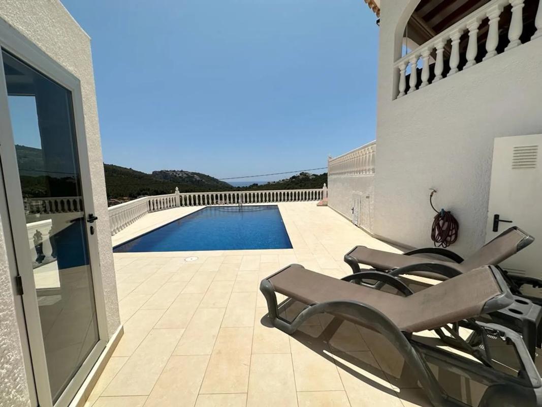 Sprzedaż niezależnego domku jednorodzinnego w Aveniguda de la Paz, Moraira photo 3