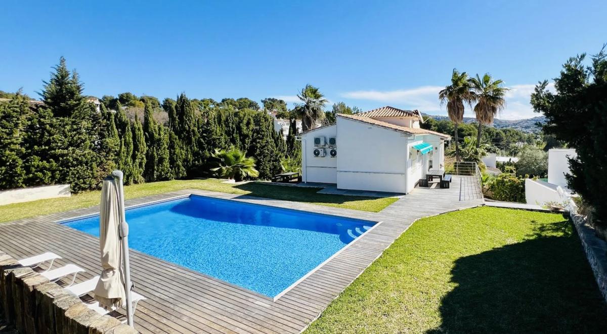 Sprzedaż niezależnego domku jednorodzinnego w Pinar de Advocat-Cometa, Moraira photo 1