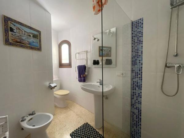 Chalet independiente en venta en Benimeit-Tabaira, Moraira
photo 1