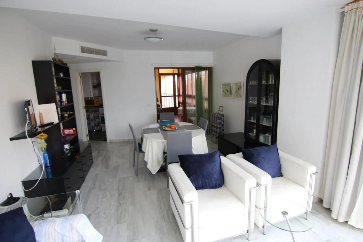 Venta de piso en Avenida DE LA PAZ 14 3, 11, Moraira
 photo 3