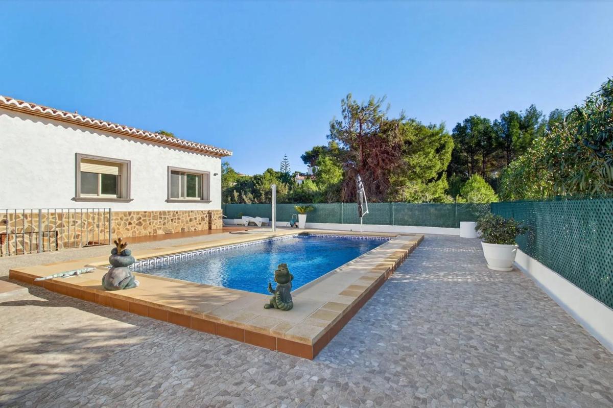Sale of independent chalet in Cometa-Carrió, Calpe
 photo 2