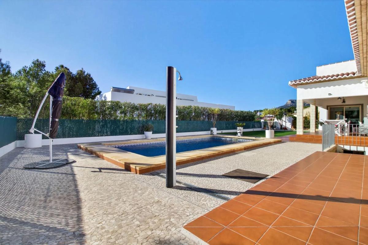 Sale of independent chalet in Cometa-Carrió, Calpe
 photo 3