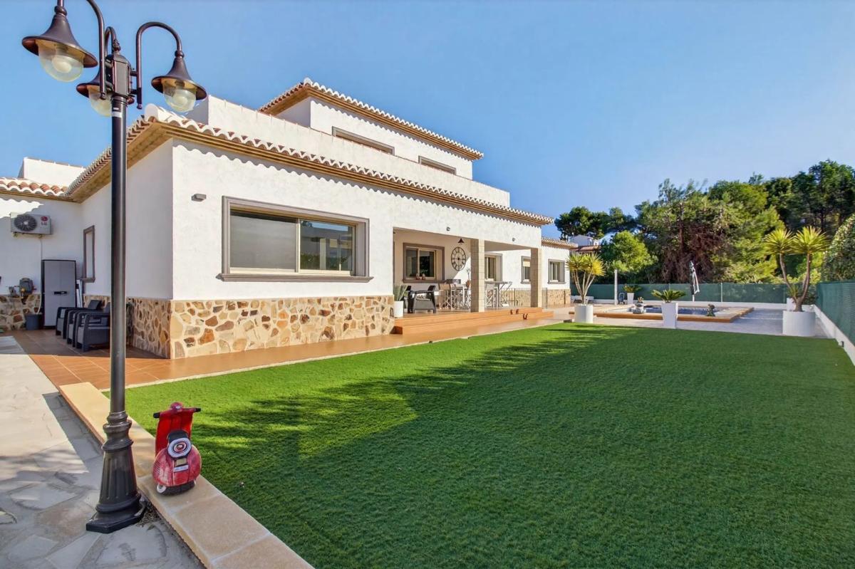 Sale of independent chalet in Cometa-Carrió, Calpe
 photo 5