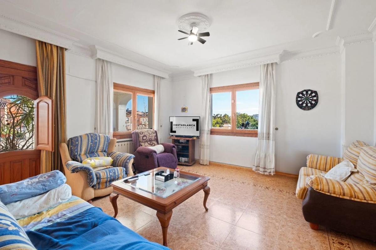 Продажа отдельного шале в  Avenida Casanova, Кальпе photo 5