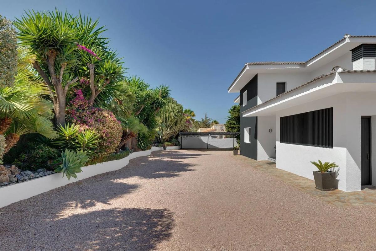Sale of independent chalet in Manzanera-Tosal, Calpe
 photo 3