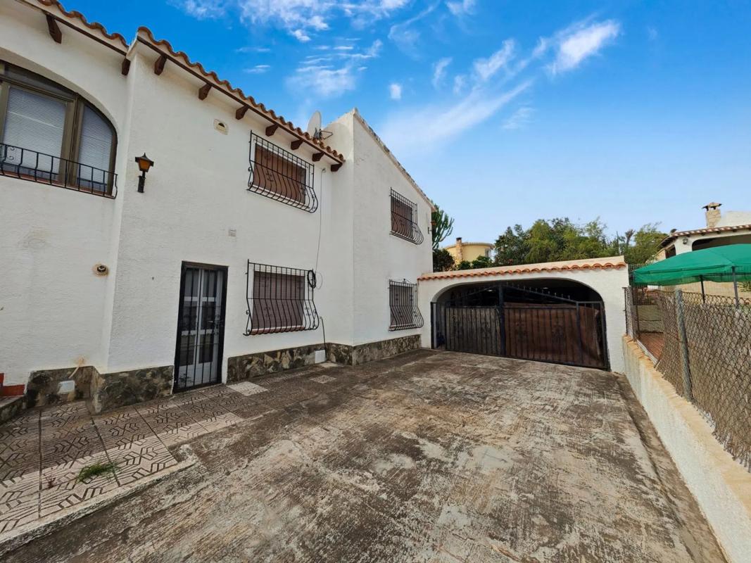 Sale of independent chalet in PD RICARLOS, Calpe
 photo 3