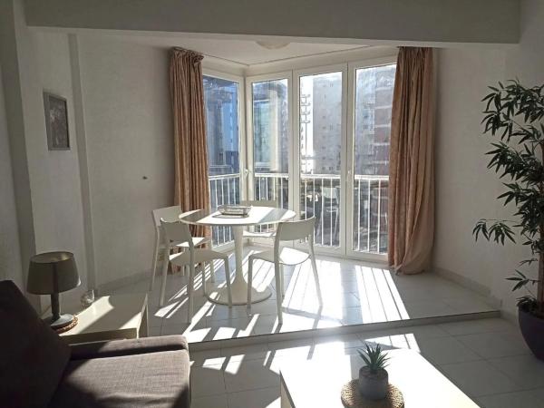 Piso en venta en Calle Luxemburgo, Calpe
thumbnail 1
