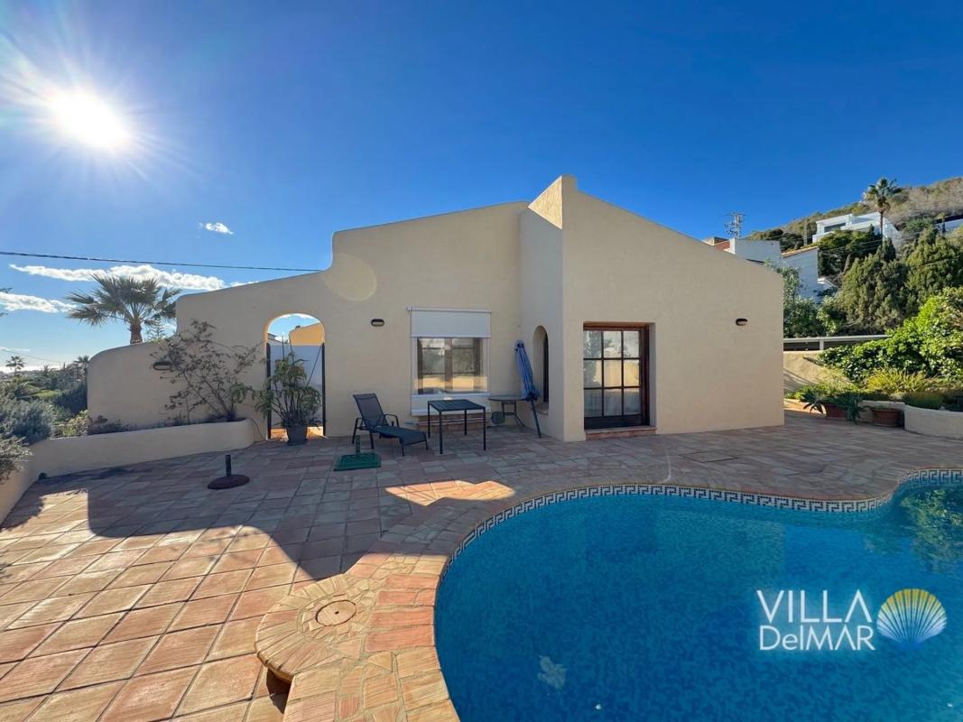 Sale of independent chalet in Urbanización Gran Sol, Calpe
photo 2