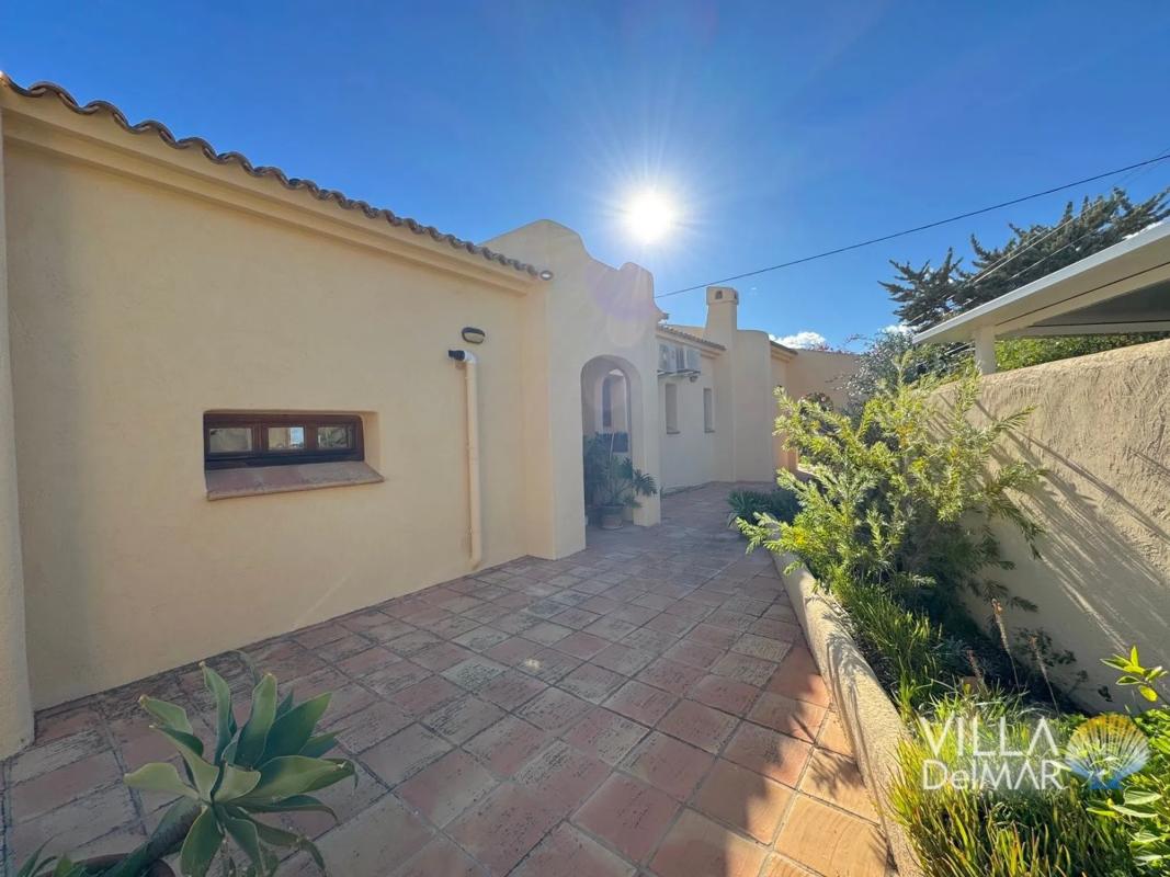 Sale of independent chalet in Urbanización Gran Sol, Calpe
photo 4