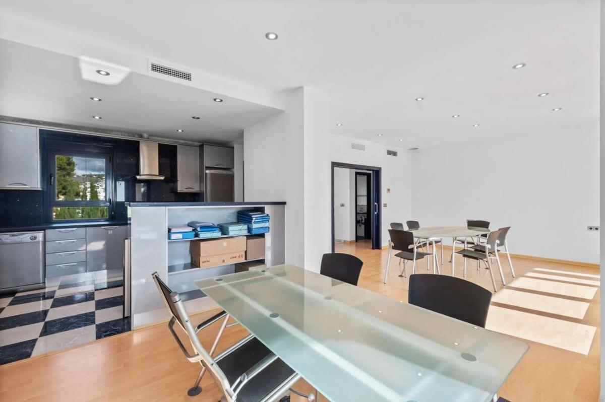 Sale of independent chalet in Cometa-Carrió, Calpe
 photo 4