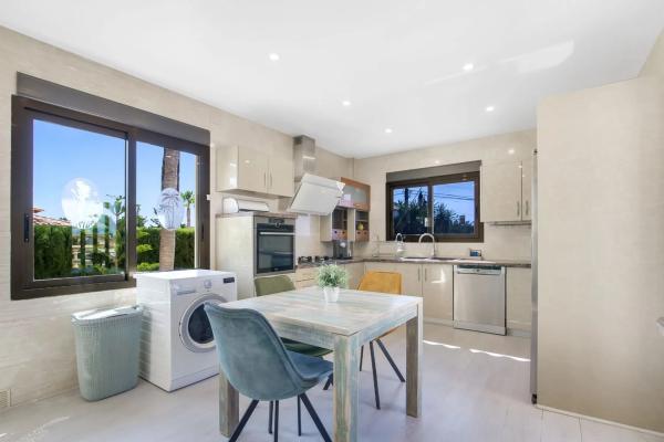 Independent chalet for sale in Urbanización Ortenbach s/n, Calpe
 photo 2