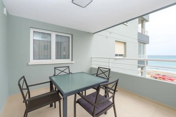 Piso en venta en Avenida Rosa de los Vientos, 4, Calpe
thumbnail 1