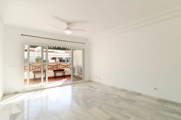 Квартира на продажу на  Avenida masnou, Кальпе photo 1