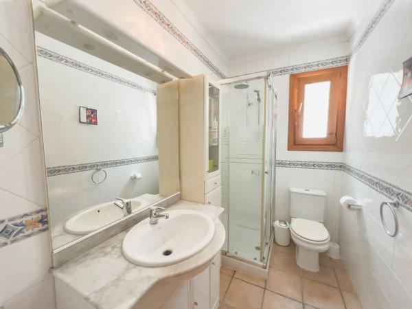 Chalet wolnostojący na sprzedaż w  Partida les Cucarres, 38, Kalpe photo 3