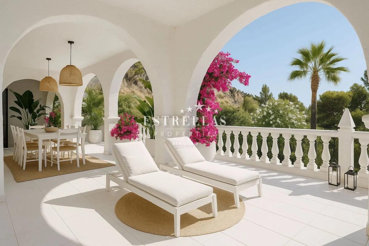 Sale of independent chalet in Canuta, Calpe
photo 4