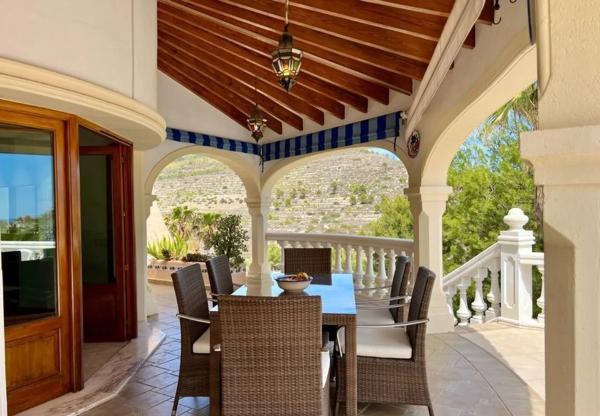 Chalet independiente en venta en Partida la Empedrola, Calpe
 photo 1