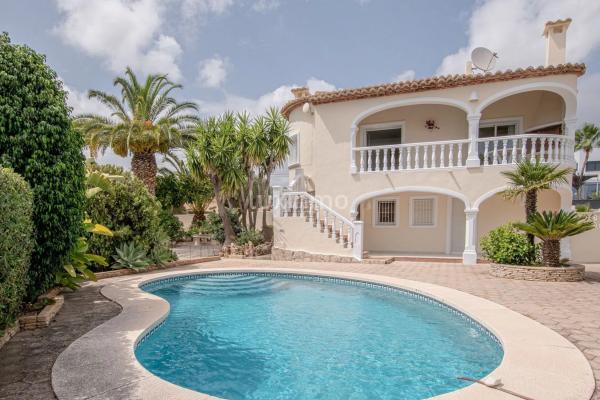 Chalet independiente en venta en Cometa-Carrió, Calpe
 photo 1