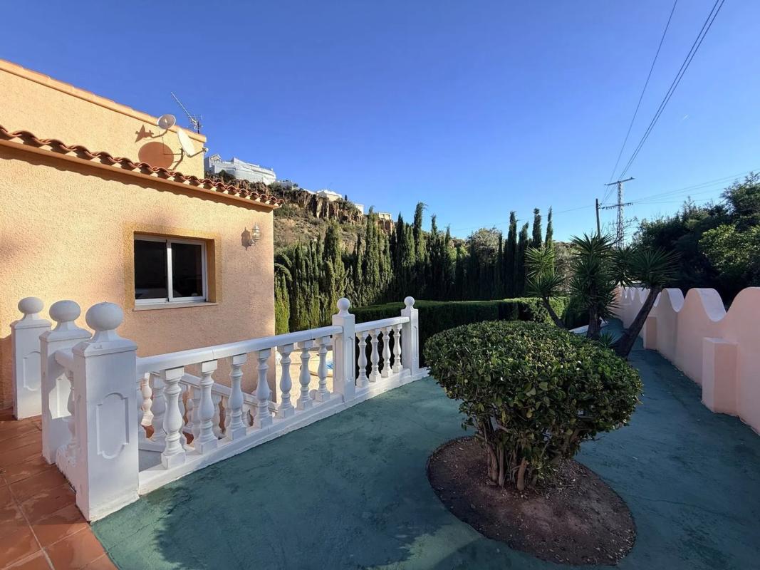Продажа отдельного шале в Partida Maryvilla, Кальпе photo 2