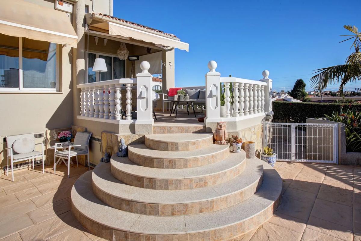 Venta de chalet independiente en Partida Enchinent, 17 G, Calpe
 photo 3