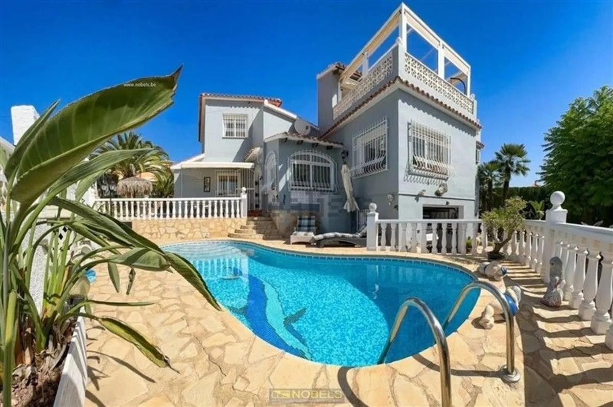 Sale of independent chalet in Manzanera-Tosal, Calpe
photo 1