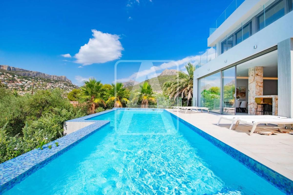 Sale of independent chalet in Canuta, Calpe
 photo 3