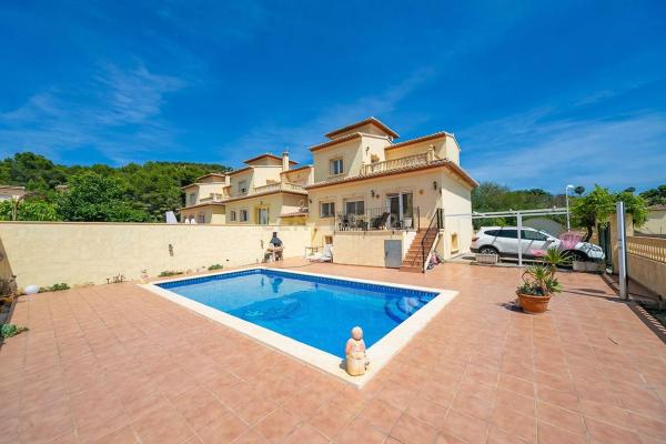 Independent chalet for sale in Partida Empedrola Sup, 27, Calpe
 photo 2