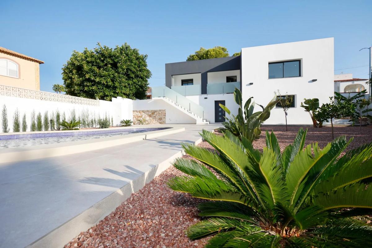 Sale of independent chalet in Partida Los Pinos, Calpe
photo 1