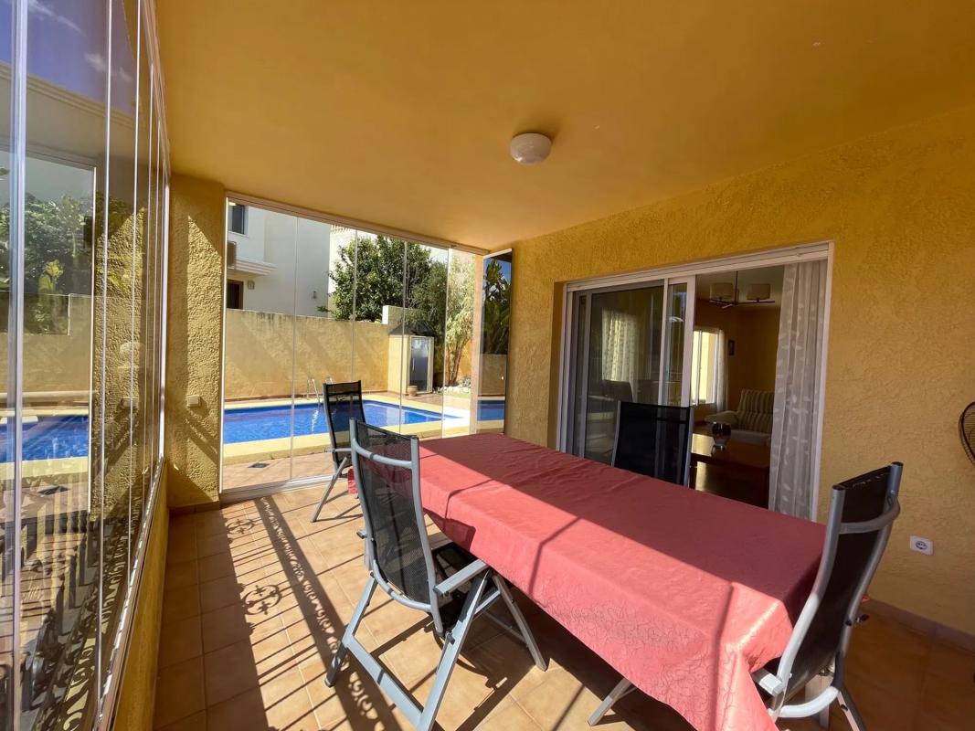 Sale of independent chalet in Avenida la Manzanera, Calpe
photo 1