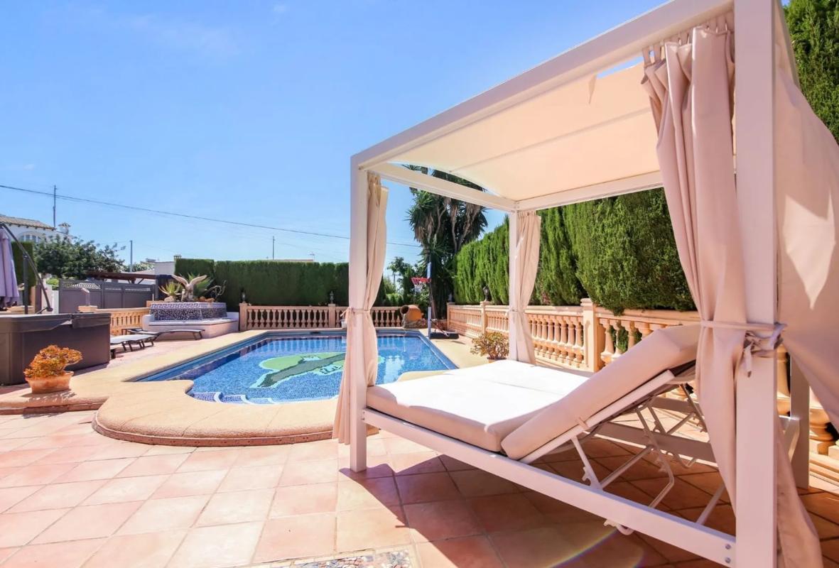 Sale of independent chalet in Cometa-Carrió, Calpe
photo 1