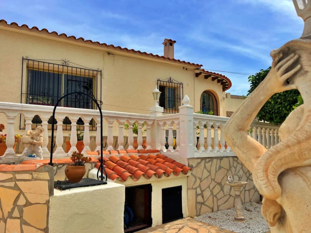 Sale of independent chalet in Cometa-Carrió, Calpe
photo 3